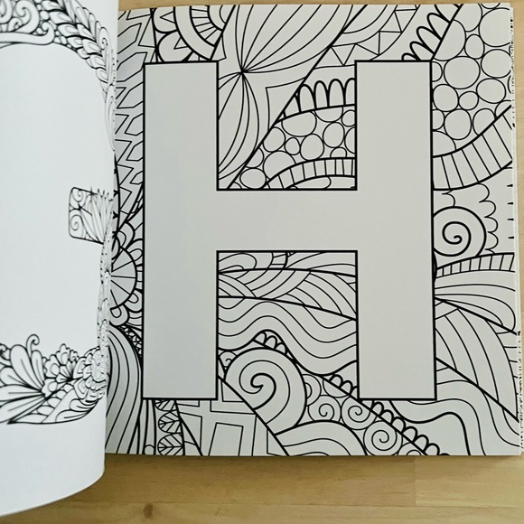 NEW A to Z Adult Colouring Book - Picture 2 of 10